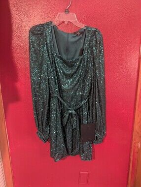 Lulu's Emeraldl Sequin Mini Dress